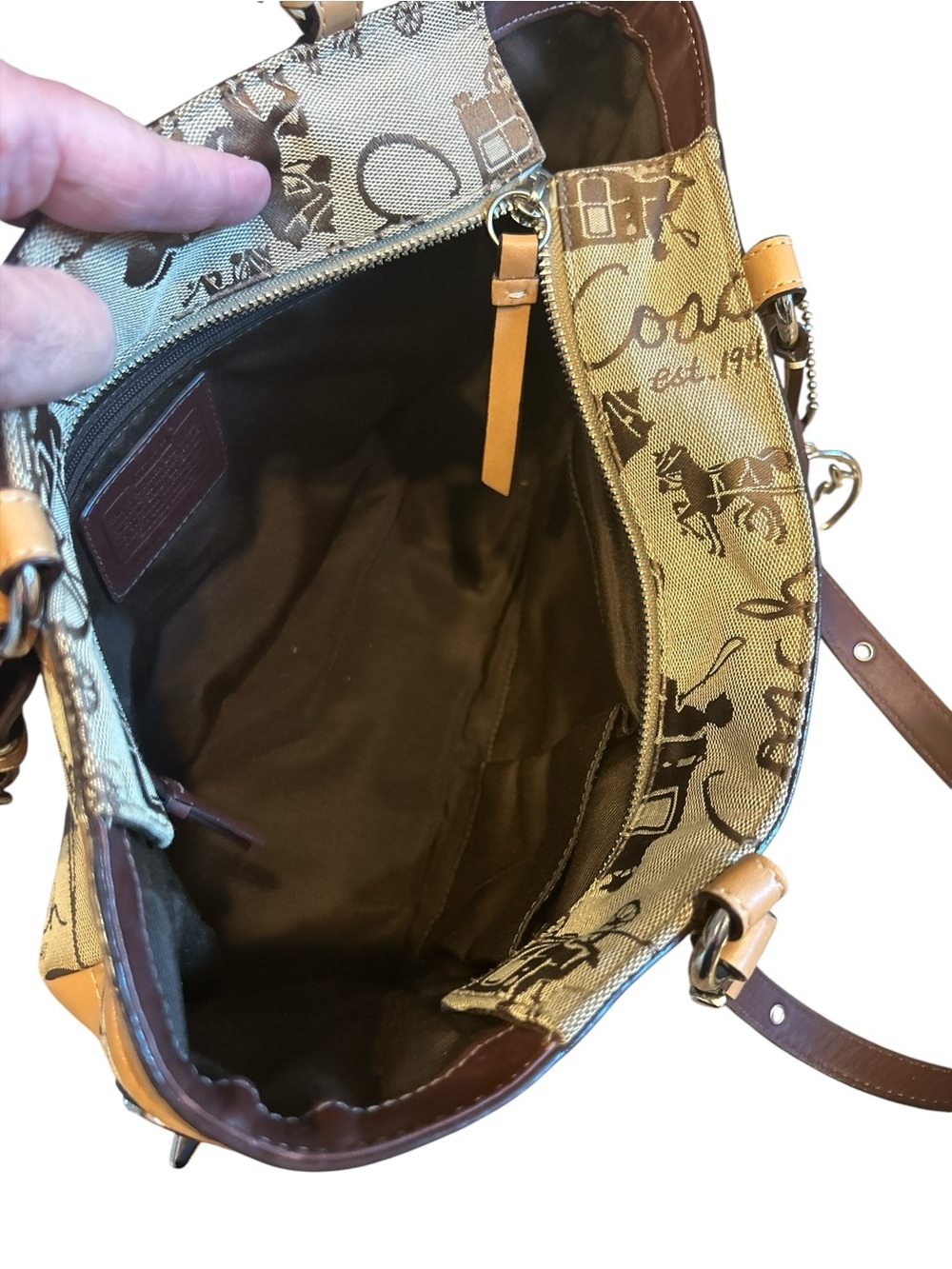 Coach Horse and Carriage print tote bag with brown leather trim. - Picture 7 of 8
